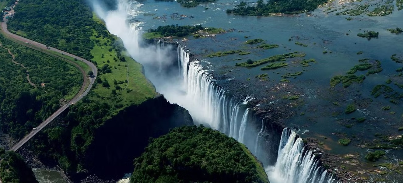 Majestic VIC FALLS - A'Zambezi River Lodge