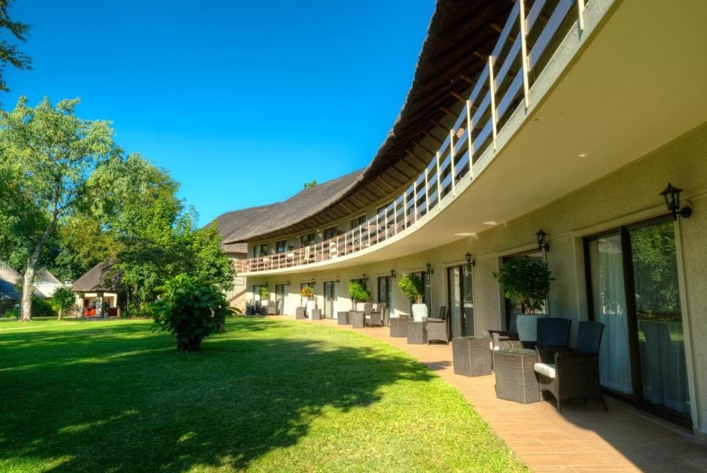 Majestic VIC FALLS - A'Zambezi River Lodge